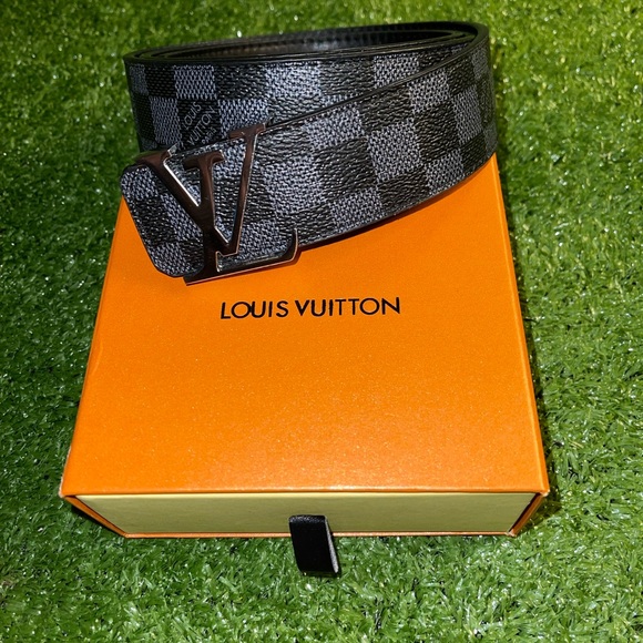 Louis Vuitton Belt Black and Grey Silver Lv Buckle - Picture 1 of 2